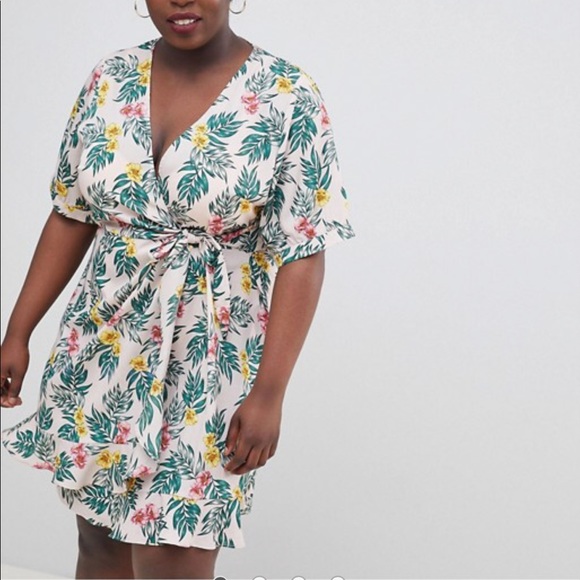 ASOS Curve Dresses & Skirts - Asos Curve Fashion Union Tropical Print Wrap sz 18